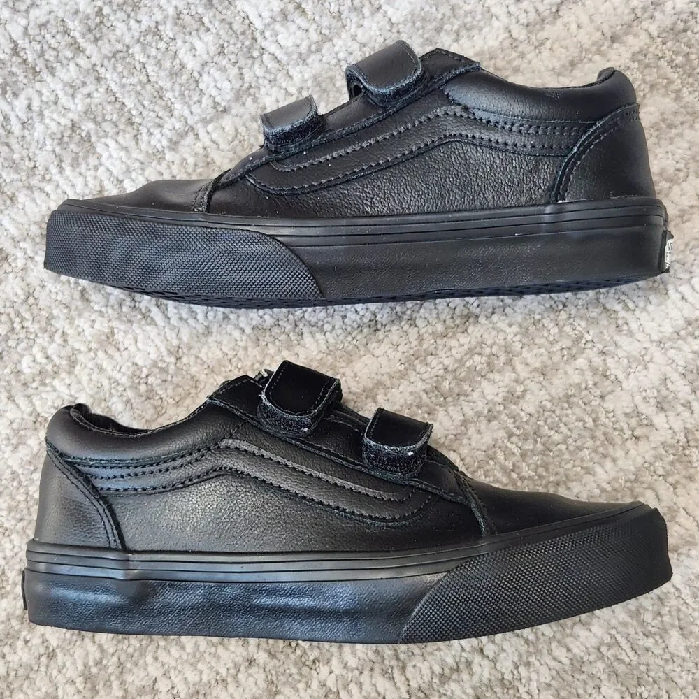 Vans Old Skool Classic Tumbler black leather hook loop shoes size 2 youth